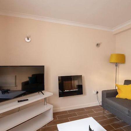 Host & Stay - Hanover Apartment Суонси Экстерьер фото